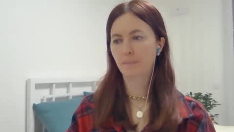 Snapshot of valerie_rose777 chatting on 16, 2, 2025 valerie_rose777 online show from 16, 2, 2025