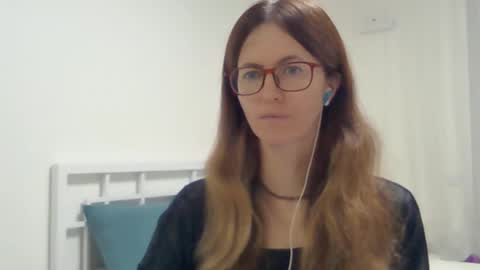 Snapshot of valerie_rose777 chatting on 13, 10, 2025 valerie_rose777 online show from 13, 10, 2025