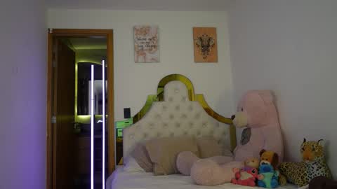 Snapshot of valeriecollinss_ chatting on 19, 12, 2025 valeriecollinss_ online show from 19, 12, 2025