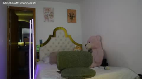 valeriecollinss_ online show from 11, 6, 2026