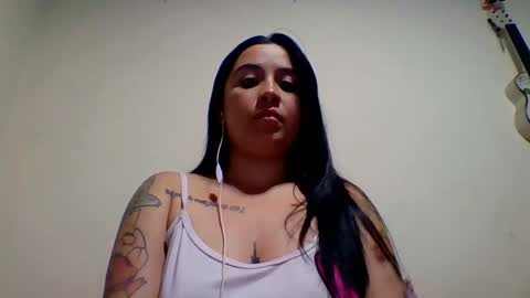 Snapshot of valeriesaenz1 chatting on 23, 2, 2025 online show from 23, 2, 2025