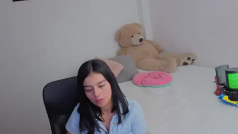Snapshot of valerihouse_ chatting on 4, 7, 2026 valerihouse_ online show from 4, 7, 2026