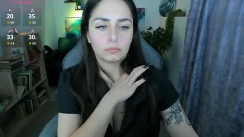 Snapshot of valeriiemills chatting on 27, 4, 2026 Valerie online show from 27, 4, 2026