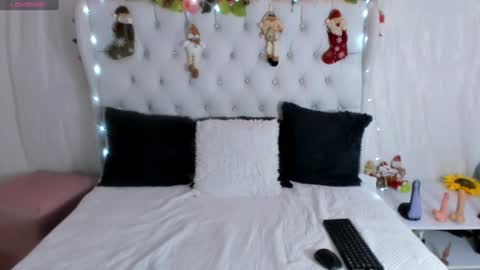 Snapshot of valerik_cano chatting on 30, 12, 2024 valeria111111 online show from 30, 12, 2024
