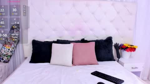 Snapshot of valerik_cano chatting on 1, 10, 2025 valeria111111 online show from 1, 10, 2025