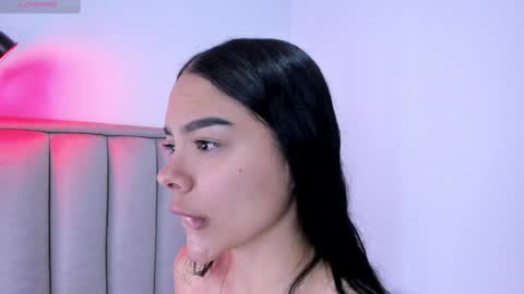 Cris  online show from 8, 4, 2026