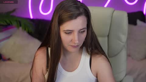 Snapshot of valerymurr chatting on 7, 10, 2025 V A L E R Y M U R online show from 7, 10, 2025