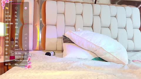 Valkiria moore  online show from 2, 2, 2025