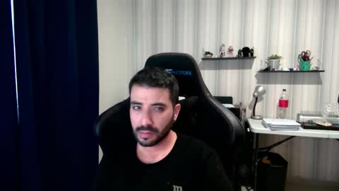 Roberto Carlos online show from 26, 10, 2025