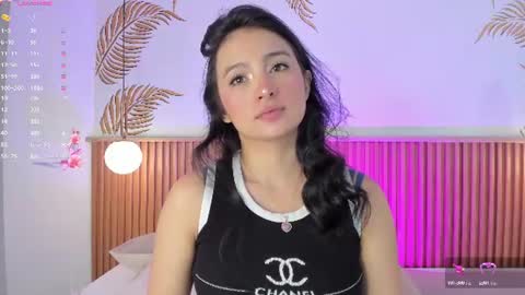 Snapshot of valleriie_ chatting on 7, 7, 2026 valleriie_ online show from 7, 7, 2026