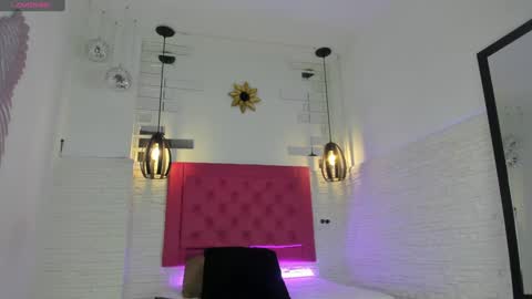 Snapshot of valloletsamar chatting on 27, 12, 2024 Vallolet Peach  online show from 27, 12, 2024