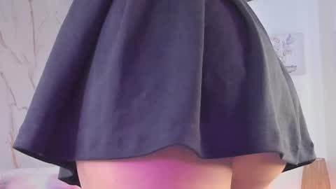 Snapshot of valloletsamar chatting on 19, 7, 2026 Vallolet Peach online show from 19, 7, 2026
