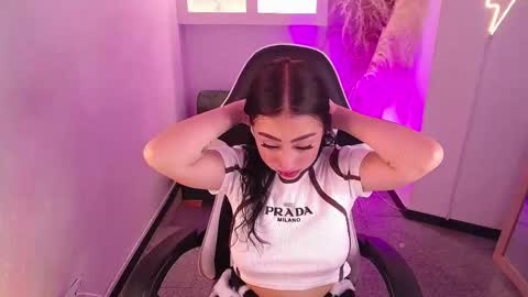 vallolett__ online show from 2, 3, 2026