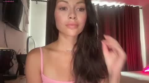 Snapshot of valorant_girl chatting on 12, 7, 2026 Little Devil online show from 12, 7, 2026