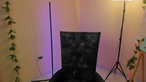 Snapshot of valu_57 chatting on 4, 6, 2026 Valu online show from 4, 6, 2026