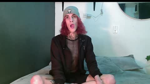 Snapshot of vamp_noah chatting on 2, 2, 2025 Vamp Noah and Dan online show from 2, 2, 2025