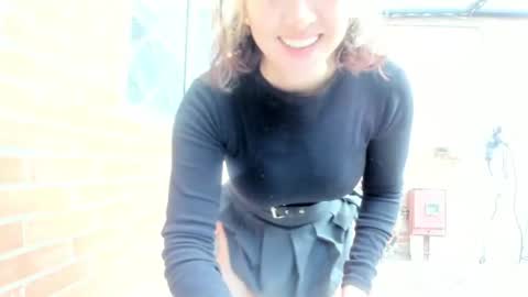 Snapshot of vanandjuani chatting on 19, 6, 2026 vanessa online show from 19, 6, 2026