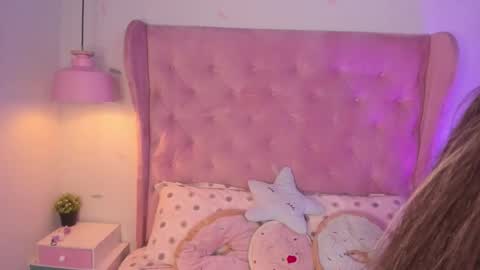 vanelope_evans_ online show from 17, 12, 2025