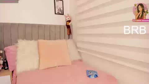 Snapshot of vanesa_moon_ chatting on 22, 3, 2026 vanesa_moon_ online show from 22, 3, 2026