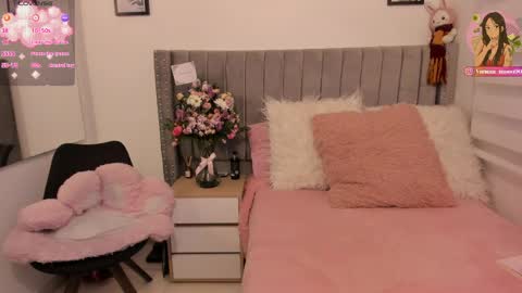 Snapshot of vanesa_moon_ chatting on 11, 4, 2026 vanesa_moon_ online show from 11, 4, 2026