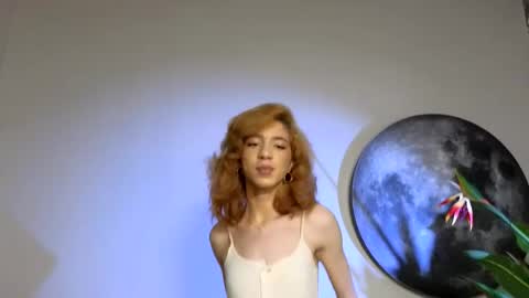 Snapshot of vanessa__ray chatting on 7, 10, 2025 Vanessa online show from 7, 10, 2025