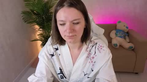 Snapshot of vanessa_lionn chatting on 10, 6, 2026 kira online show from 10, 6, 2026