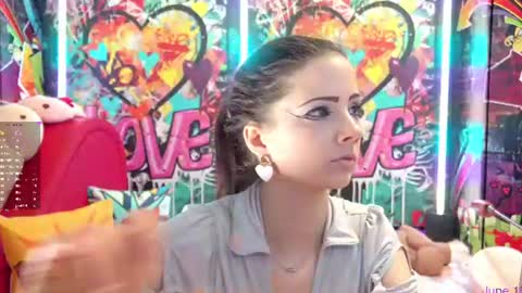 Snapshot of vanessa_love chatting on 15, 6, 2026 Vanessa online show from 15, 6, 2026