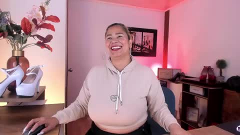 Snapshot of vanessa_sterling chatting on 29, 5, 2026 vanessa_sterling online show from 29, 5, 2026
