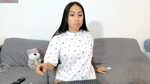vanessaadol online show from 18, 5, 2026