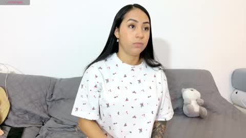 vanessaadol online show from 19, 5, 2026