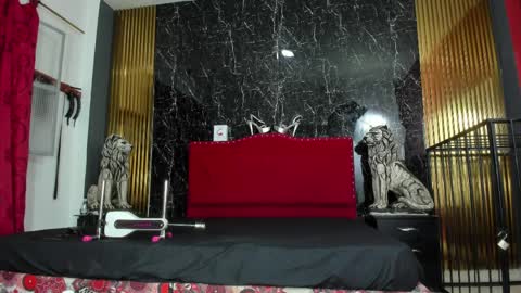 Vanessa Hard online show from 5, 4, 2026