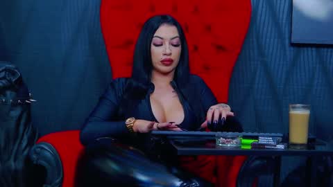 Snapshot of vanessamorningstar1 chatting on 23, 1, 2025 Miss Vanessa online show from 23, 1, 2025