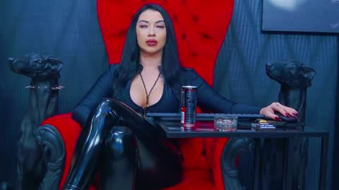 Snapshot of vanessamorningstar1 chatting on 4, 2, 2025 Miss Vanessa online show from 4, 2, 2025