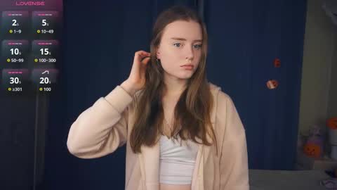 Luna online show from 8, 11, 2025