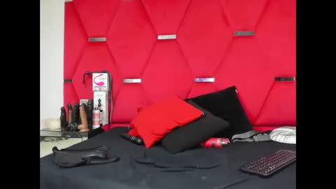 Snapshot of vanezalozano0 chatting on 23, 10, 2025 Vaneza online show from 23, 10, 2025