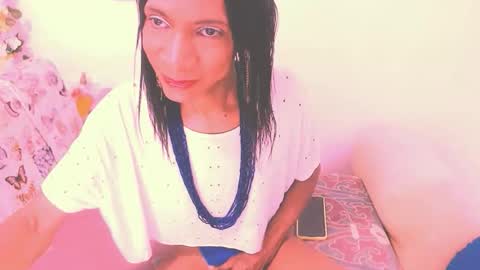 Snapshot of vannesascott chatting on 13, 4, 2026 VANNESA online show from 13, 4, 2026