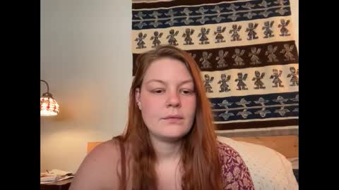 Snapshot of varared chatting on 2, 2, 2025 Vara Redbush online show from 2, 2, 2025