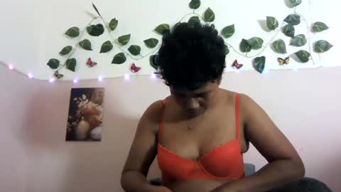 Snapshot of vayannah chatting on 3, 7, 2026 Vayannah online show from 3, 7, 2026