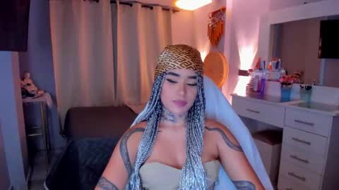 Vayolett Bass online show from 4, 3, 2026