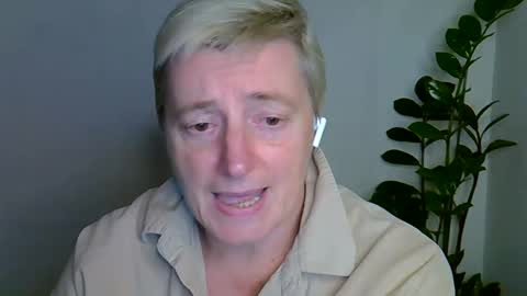 vea_motty online show from 6, 11, 2025