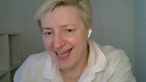 vea_motty online show from 6, 2, 2026