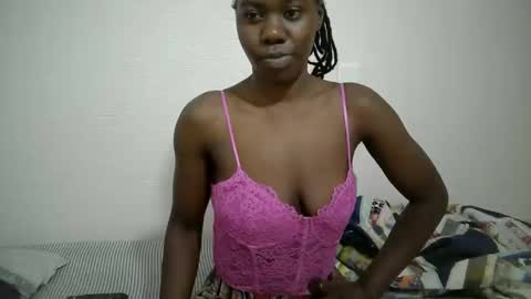Snapshot of vee_gee chatting on 22, 5, 2026 leeser online show from 22, 5, 2026