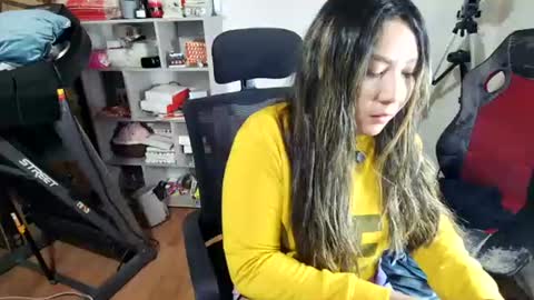 Snapshot of vellarossa chatting on 23, 6, 2026 Im VelaI will be Christmas and New Year with my family December 22 to January 13 I will miss you guys. online show from 23, 6, 2026