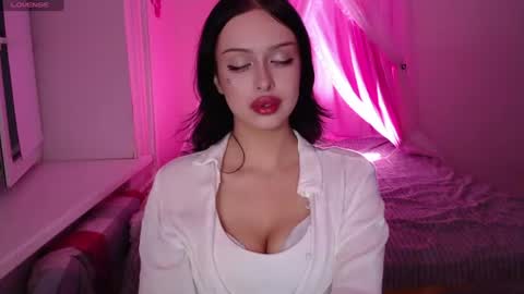 Snapshot of veloravexis chatting on 10, 6, 2026 Velora online show from 10, 6, 2026