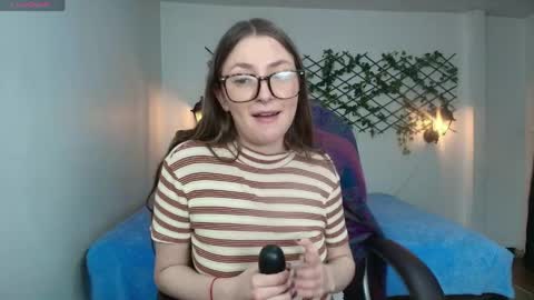 Sophi  online show from 6, 4, 2026