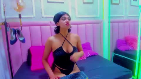 Snapshot of velvet_giirll chatting on 9, 6, 2026 velvet_giirll online show from 9, 6, 2026