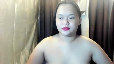 Snapshot of velvet_jess chatting on 13, 7, 2026 call me jessie online show from 13, 7, 2026
