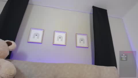 Snapshot of velvet_lia chatting on 10, 3, 2026 Lia online show from 10, 3, 2026