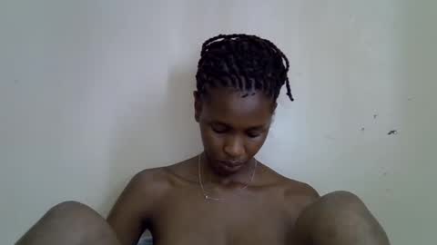 Snapshot of velvet_luxe2 chatting on 15, 6, 2026 velvet_luxe2 online show from 15, 6, 2026