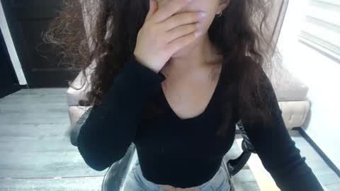 velvet_moon_v online show from 11, 10, 2025